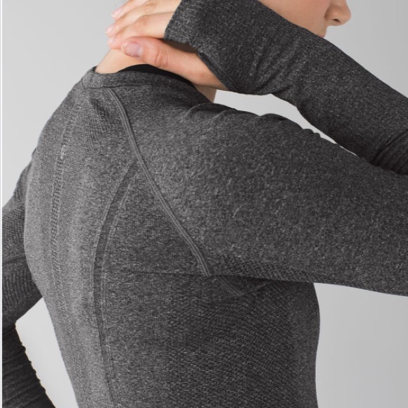 Lululemon Swiftly Tech Long Sleeve CrewHeathered Black